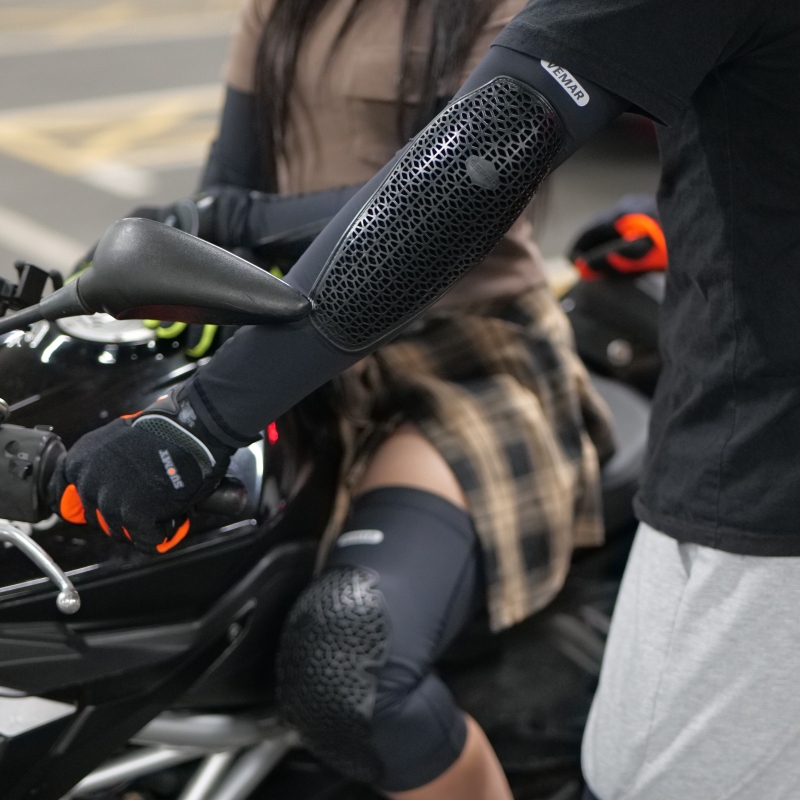 通気性のあるアイスシルク製サマー膝肘パッド、落下防止、速乾性 - Motorcycle Gear For Sale のレビューと価格